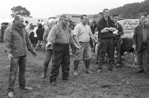 Entrants into the quick draw without guns competition